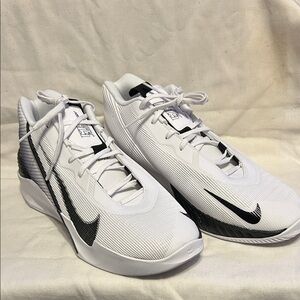 NWOB NIKE G.T. Jump academy size 11.5 men’s